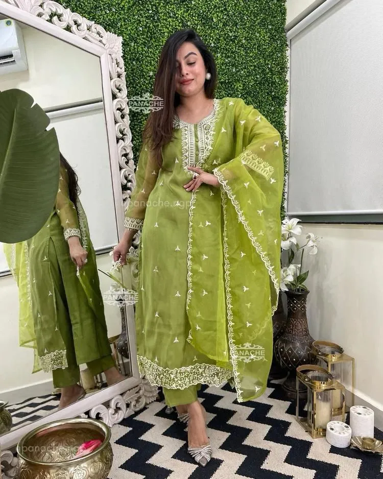 Kurti Green