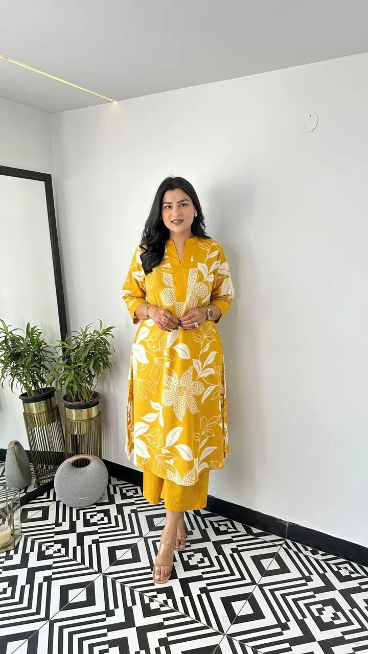 Woman Floral Straight Kurta