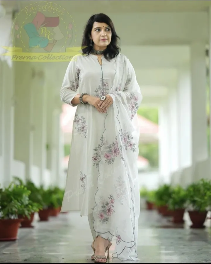 Craises Flora  Kurta Fabric : Cotton