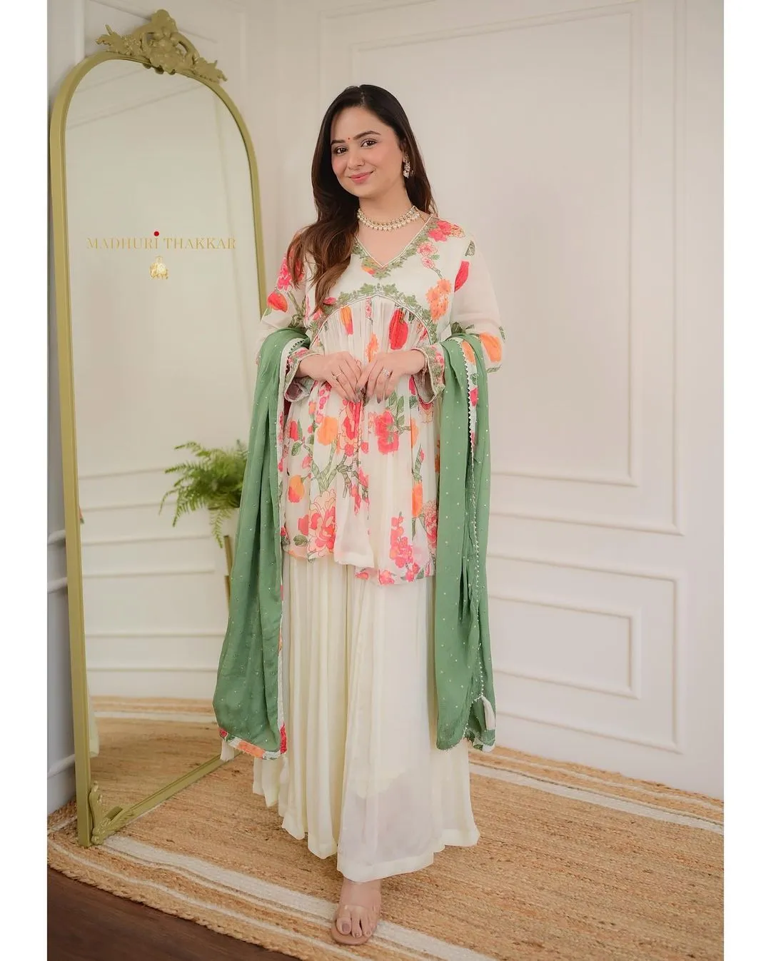 White Embroiderd Kurti Palazzo Dupatta Set New
